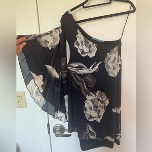 Alice and Olivia navy blue cocktail dress - one sleeve.